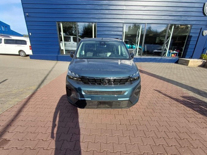 Peugeot Rifter, Peugeot Rifter Long Allure 1.5 HDI 130k, barva modrá