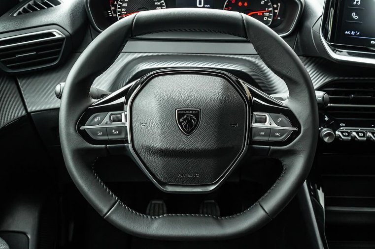 Peugeot 208, Peugeot 208 1,2 STYLE PureTech 100 S&S MAN, barva žlutá