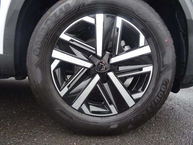 Peugeot 2008, Peugeot 2008 STYLE PureTech 100k S&S MAN6, barva bílá