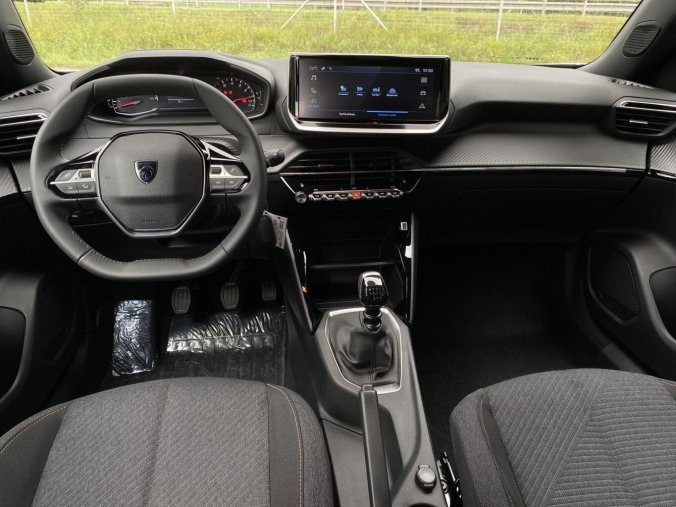 Peugeot 2008, Peugeot 2008 STYLE PureTech 100 S&S MAN6, barva bílá