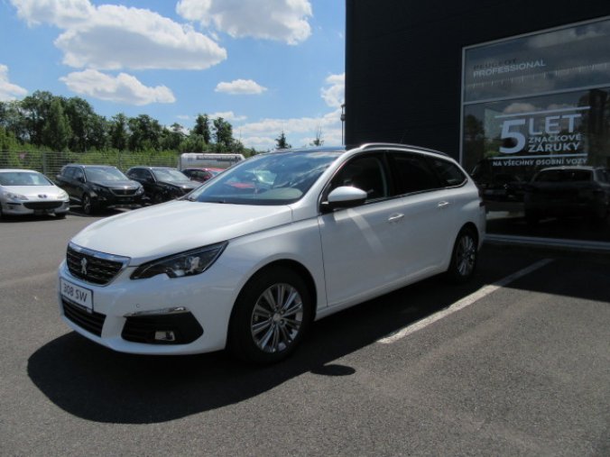 Peugeot 308, SW ALLURE 1.5 BHDi 130k MAN6, barva bílá