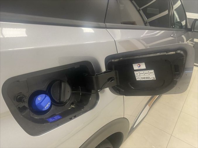 Peugeot 5008, Peugeot 5008 1,5   ALLURE PACK 130k EAT8, barva šedá