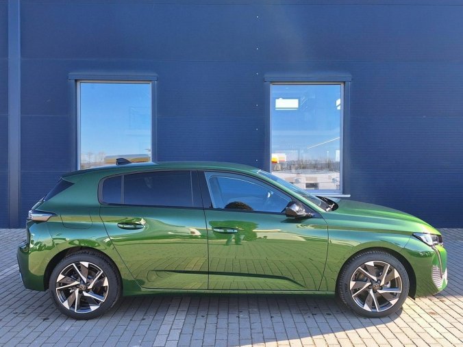 Peugeot 308, Peugeot 308 ALLURE PureTech 130  EAT8, barva zelená