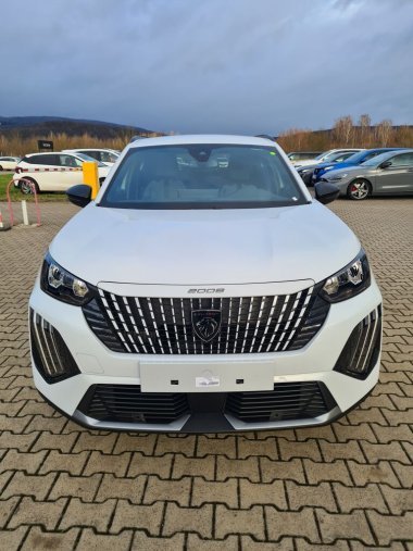 Peugeot 2008, Peugeot 2008 ALLURE PureTech 100 MAN6, barva bílá