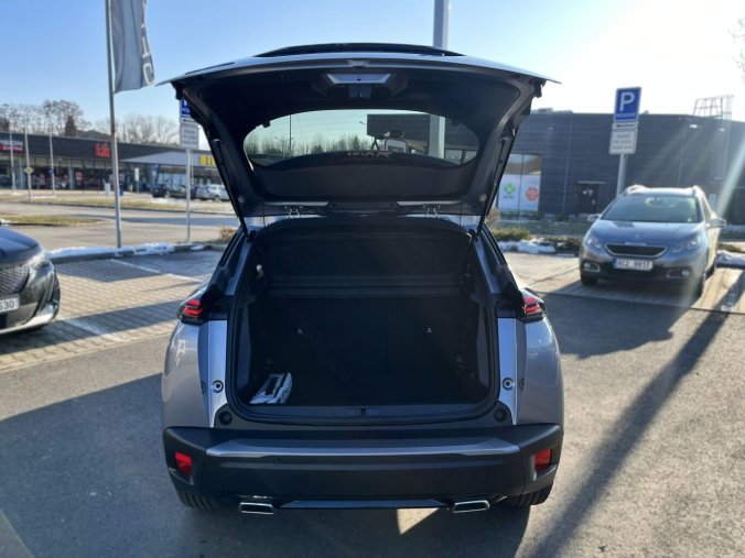 Peugeot 2008, Peugeot 2008 ALLURE PureTech 130k EAT8, barva šedá