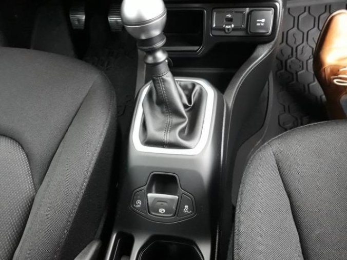 Jeep Renegade, 1.0 120PS 4x2 AKCE!, barva červená