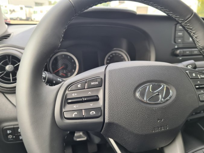 Hyundai i10, 1,0i 5 st. manuální, barva zelená