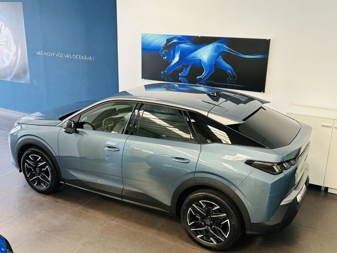 Peugeot 3008, Peugeot 3008 ALLURE Hybrid 145 e-DCS6, barva modrá