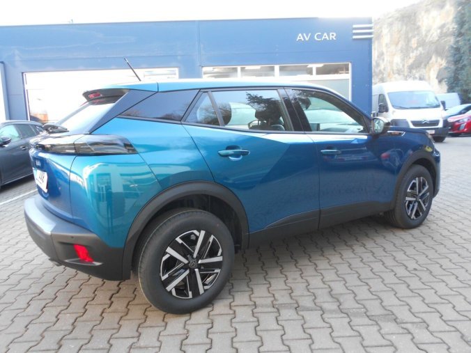 Peugeot 2008, Peugeot 2008 ALLURE Elektromotor 115 kW / 1, barva oranžová