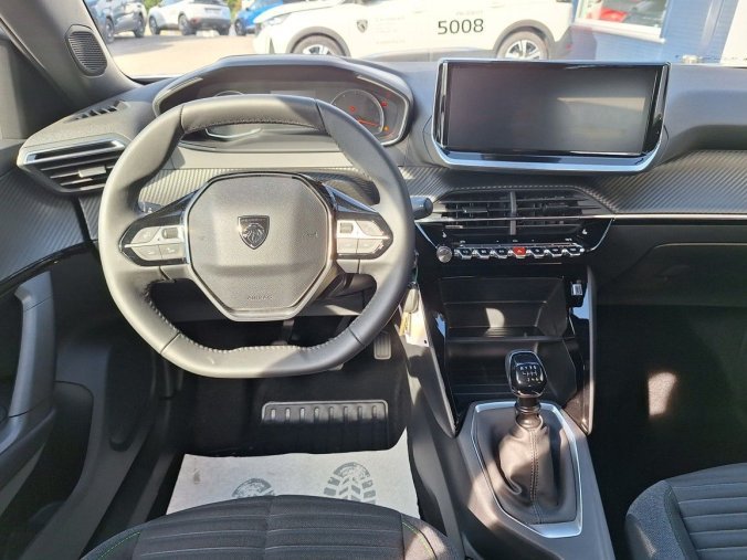 Peugeot 2008, Peugeot 2008 STYLE PureTech 100 M6, barva bílá