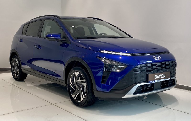 Hyundai Bayon, 1,0 T-GDI 73.6 kW (95 NAT) 6 st. man, barva modrá