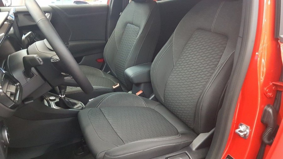 Ford Puma, SUV, Titanium SUV 1,0 EcoBoost (mHEV) 92 kW / 125 k, barva červená