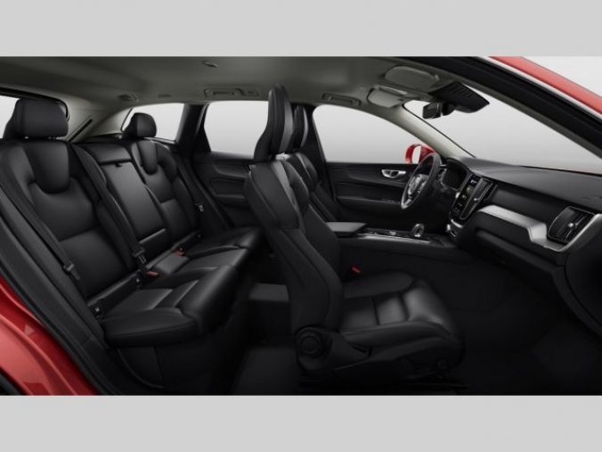 Volvo XC60, B4 2.0L 197+14 HP AT8 AWD CORE, barva červená