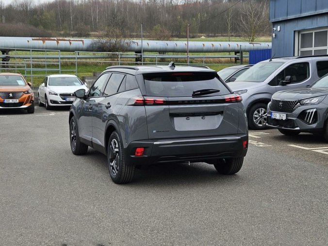 Peugeot 2008, Peugeot 2008 ALLURE Elektro 156k 54 kWh, barva šedá