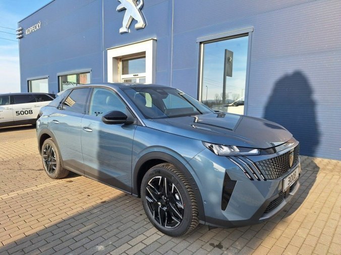 Peugeot 3008, Peugeot 3008 ALLURE Hybrid 136 e-DCS6, barva modrá