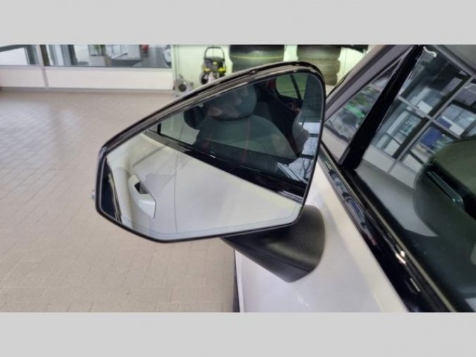 Volvo ex30, Single Motor Plus 272 HP Exten, barva bílá