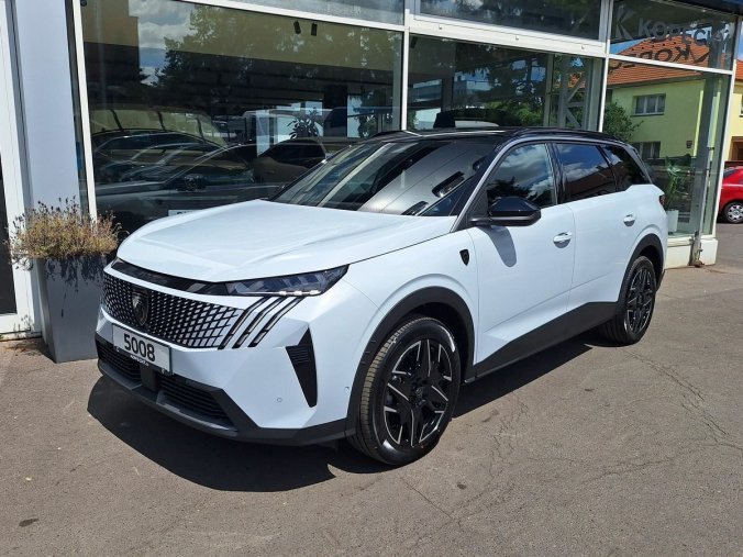 Peugeot 5008, Peugeot 5008 GT Hybrid 145 e-DCS6, barva bílá