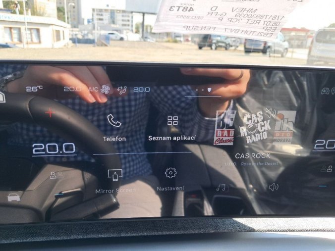 Peugeot 5008, Peugeot 5008 5008 ALLURE Hybrid 145 e-DCS6-, barva šedá