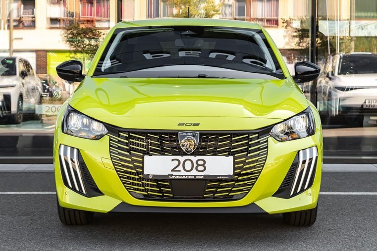 Peugeot 208, Peugeot 208 1.2 208 BUSINESS Turbo 100 MAN, barva oranžová