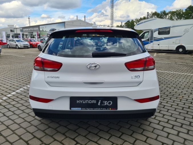 Hyundai i30, 1,5i 81 kW MT, barva bílá