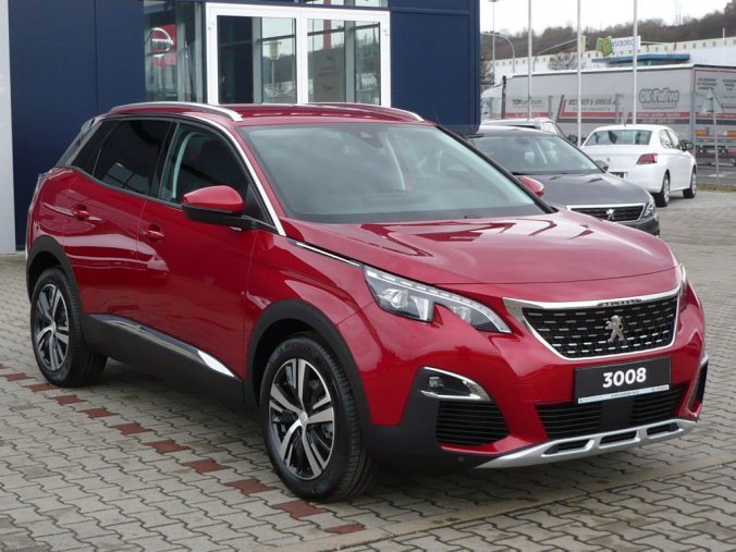 Peugeot 3008, ALLURE 1,2PureTech 130k MAN6 + NAVI + LED + HANDSFREE KUFR, barva červená