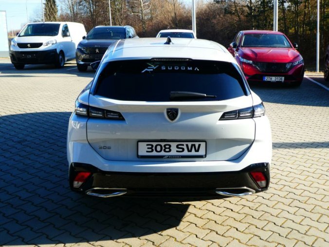 Peugeot 308, Peugeot 308 ALLURE BlueHDi 130 S&S EAT8, barva bílá