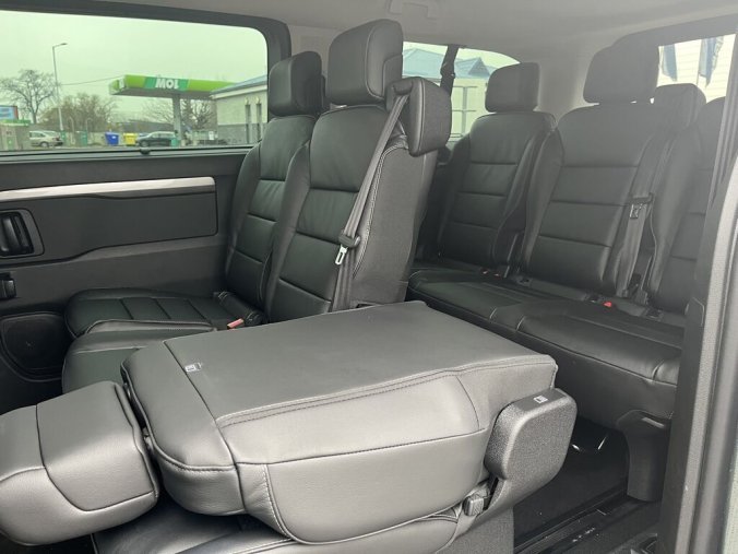 Peugeot Traveller, Peugeot Traveller Allure Standard 2.0 BlueHDi 180 S&S EAT8, barva zelená