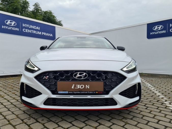 Hyundai i30, 2,0 T-GDI 206 kW MT, barva bílá