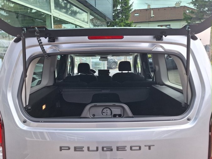 Peugeot Rifter, Peugeot Rifter LONG GT 1.5 BHDi 130k EAT8, barva šedá