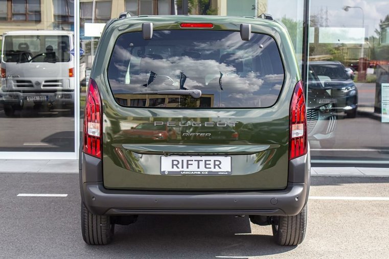 Peugeot Rifter, Peugeot Rifter 1,5 ALLURE BHDi130 S&S M6 N1, barva zelená