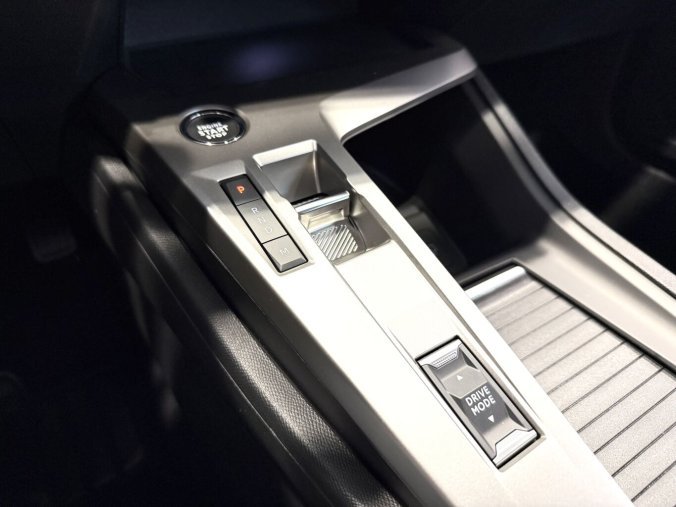 Peugeot 308, Peugeot 308 STYLE HYBRID 145 koní, Automat, barva modrá