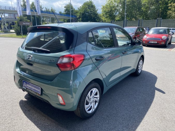 Hyundai i10, 1,0i 5 st. manuální, barva zelená