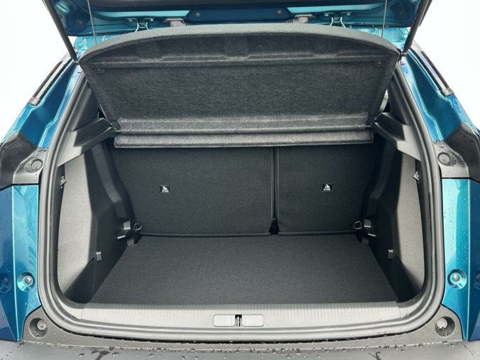 Peugeot 2008, Peugeot 2008 STYLE S&S MAN6 1.2 PureTech, barva modrá