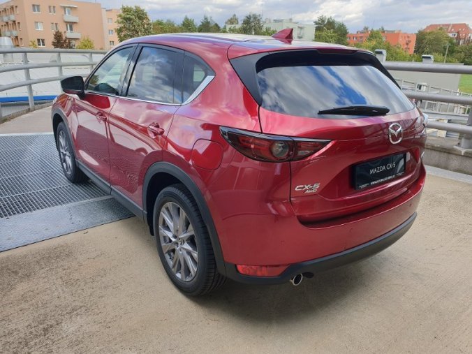 Mazda CX-5, 2.5 Skyactiv-G 194k, barva červená