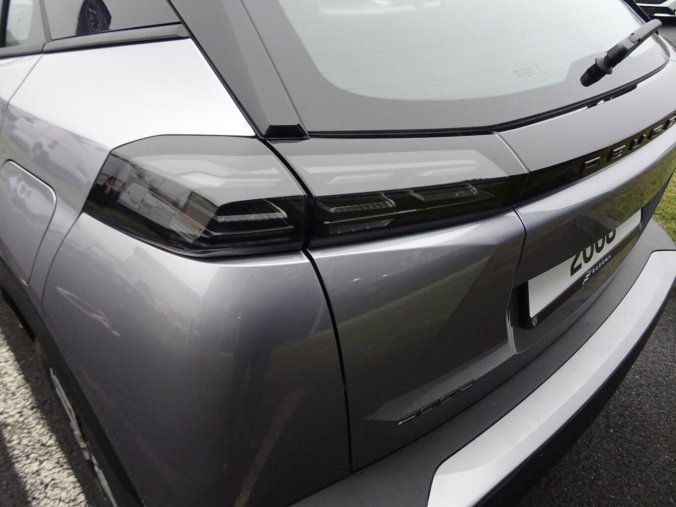 Peugeot 2008, Peugeot 2008 STYLE PureTech 100k MAN6, barva šedá