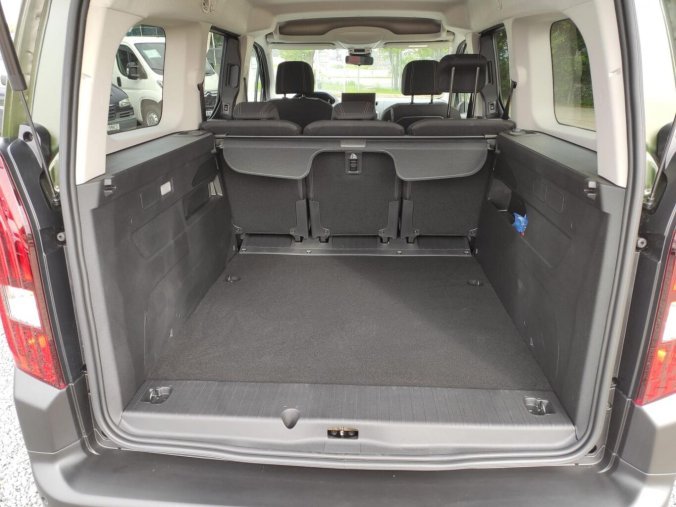 Peugeot Rifter, Peugeot Rifter LONG ALLURE 1.5HDI MAN6 OSOBNÍ, barva zelená