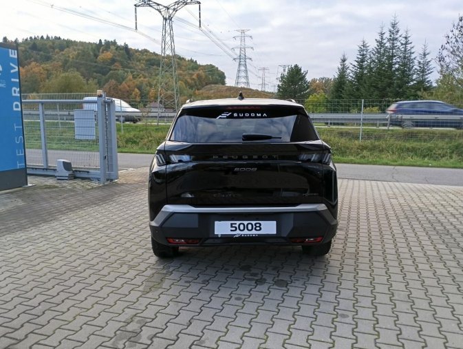 Peugeot 5008, Peugeot 5008 ALLURE Hybrid 145 e-DCS6, barva černá