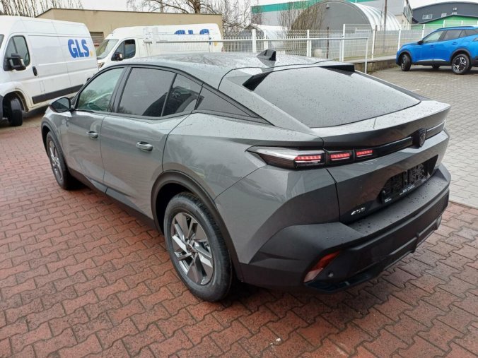 Peugeot 408, Peugeot 408 ALLURE Hybrid 136 e-DCS6, barva šedá