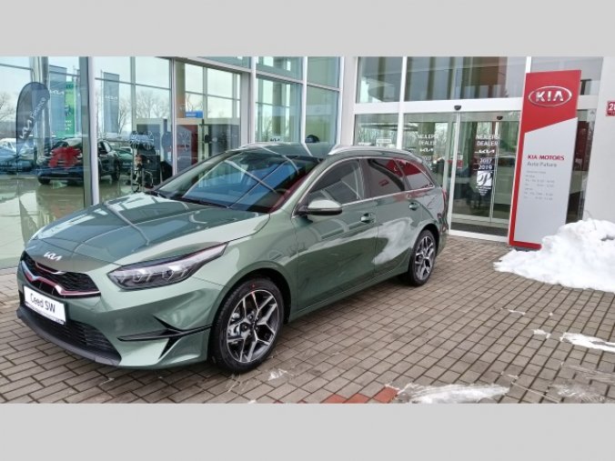 Kia Ceed, SW 1,5 TGDi TOP MY24, barva šedá