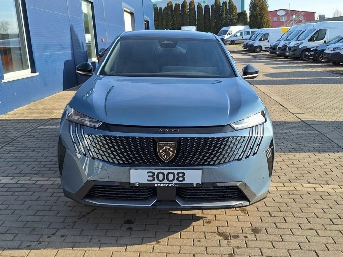 Peugeot 3008, Peugeot 3008 ALLURE Hybrid 136 e-DCS6, barva modrá
