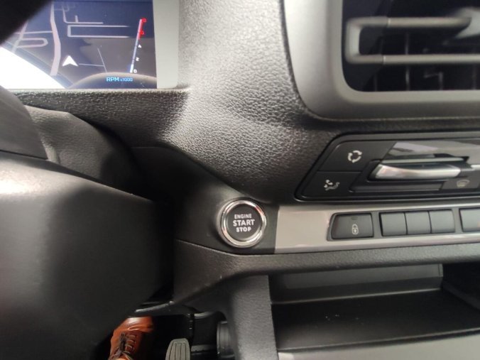 Peugeot Traveller, Peugeot Traveller L2 2.2 HDI 150k MAN6 WEBASTO, barva stříbrná