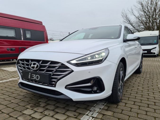 Hyundai i30, 1,0 T-GDI 88 kW MT, barva bílá