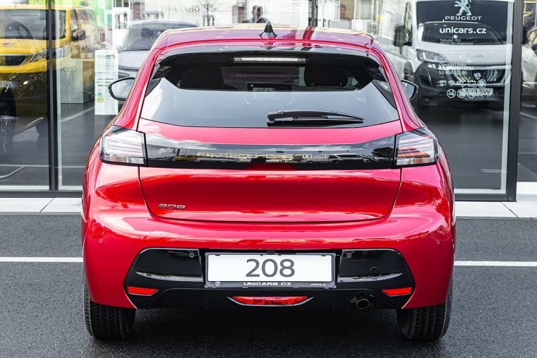 Peugeot 208, Peugeot 208 1,2 ALLURE PureTech 100 S&S MA, barva červená