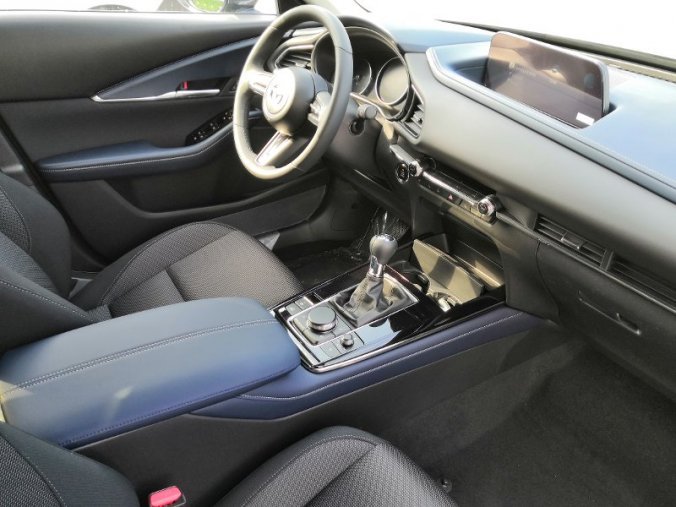 Mazda CX-30, 2,0sky-X 132kW/180k GT, barva šedá
