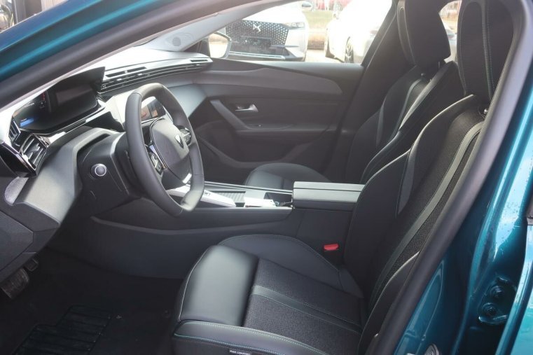 Peugeot 408, Peugeot 408 Allure hybrid 136e - DCS6, barva modrá