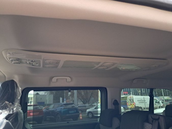 Peugeot Traveller, Peugeot Traveller Active Long 2.0 BlueHDi 180 S&, barva šedá