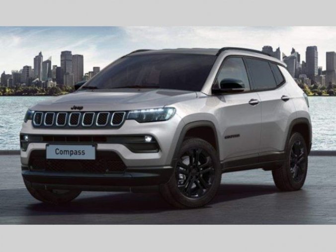 Jeep Compass, Night Eagle 1.3 Turbo GSE 130k, barva stříbrná