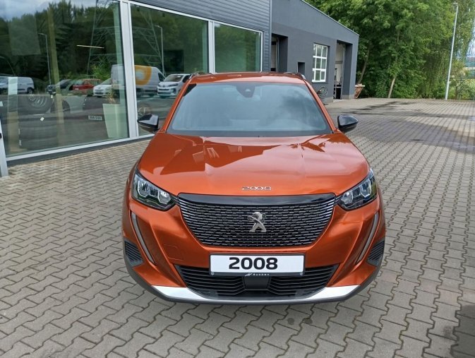 Peugeot 2008, Peugeot 2008 ALLURE PureTech 130k MAN6, barva oranžová