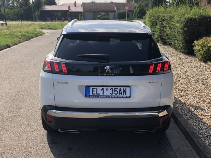 Peugeot 3008, Peugeot 3008 GT Plug-in HYBRID 225 e-EAT8, barva bílá