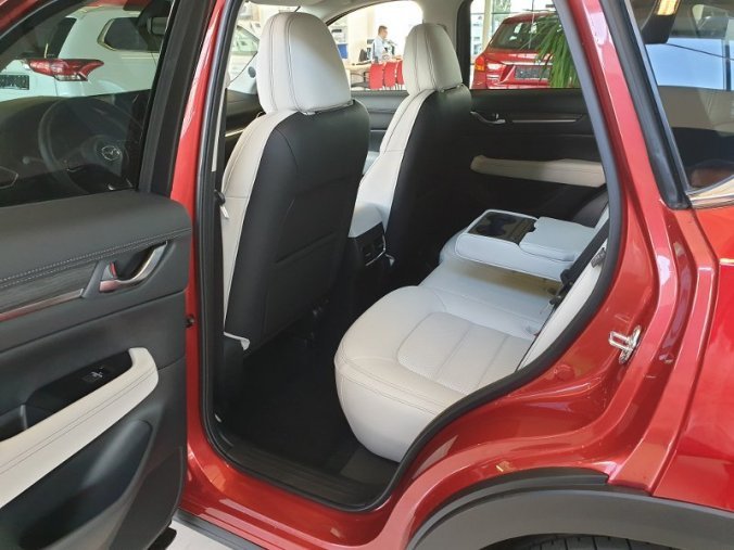 Mazda CX-5, 2.5 Skyactiv-G 194k, barva červená